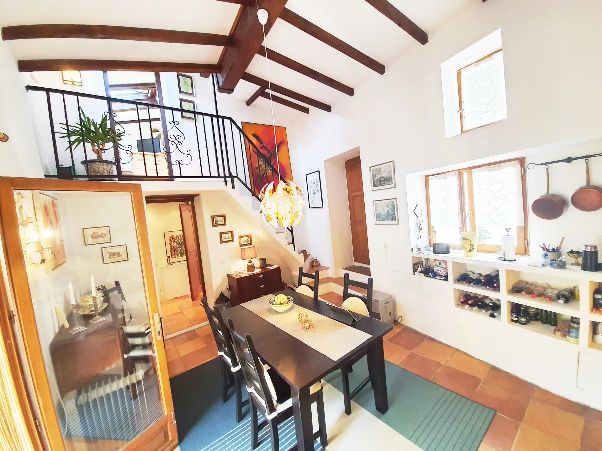 5b10e4800a951901290119ebeb666a82_a6bb919100_1920-original.jpg Maison de caractère rénovée de 3 chambres avec grande terrasse et vue imprenable sur la montagne