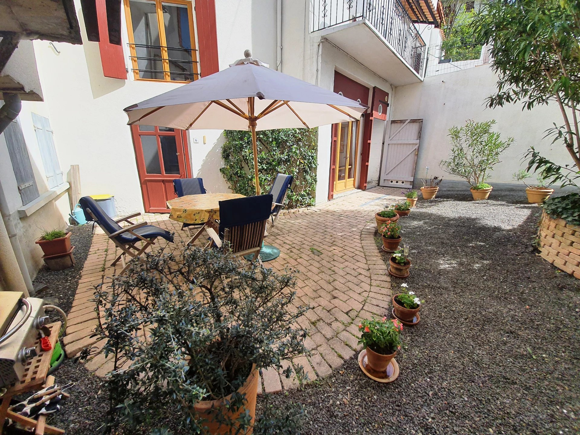 85508400_cover.jpg 3 bedroom renovated charcter houuse for sale in Axat